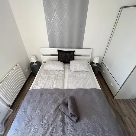 Zmrd Apartment *